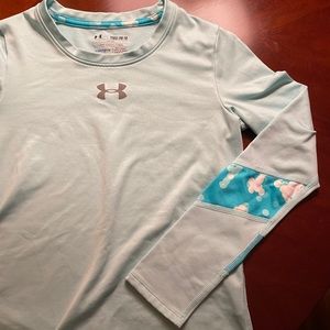 Girls medium UNDER ARMOUR heat gear long sleeve